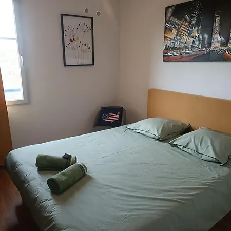 Avec Petit Dejeuner