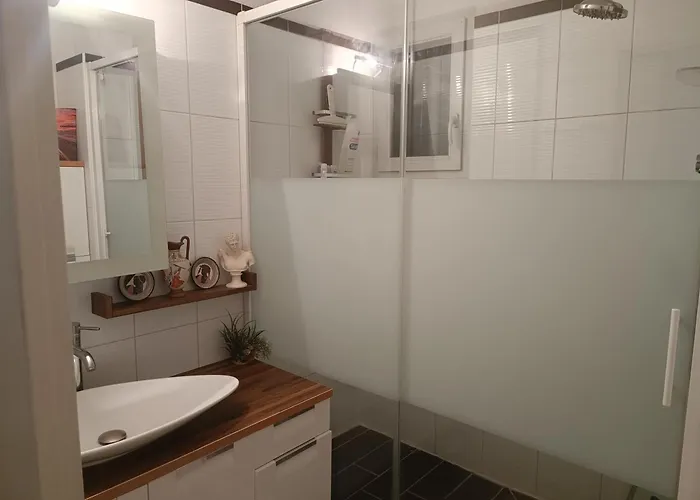 Avec Petit Dejeuner Homestay